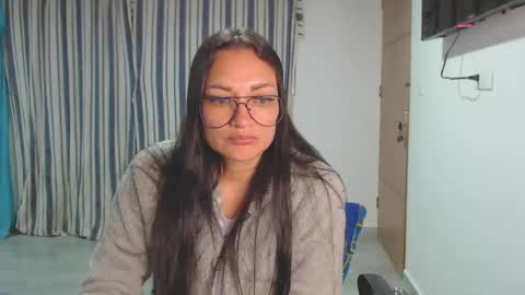 Snapshot of salomesaints chatting on 01.25.25 salome online show from 01.25.25