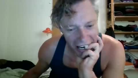 Snapshot of salsapaulus chatting on 06.10.26 salsapaulus online show from 06.10.26