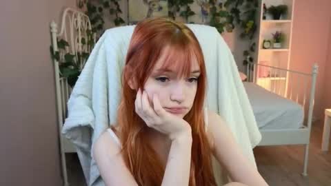 Snapshot of salt_mira chatting on 11.14.25 salt_mira online show from 11.14.25