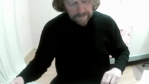 Saltimbanquier  Salt  ou  Banquier  online show from 12.06.24