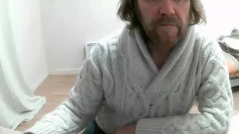 Saltimbanquier  Salt  ou  Banquier  online show from 02.06.25