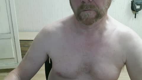 Snapshot of saltimbanquier chatting on 05.27.26 Saltimbanquier Salt ou Banquier online show from 05.27.26