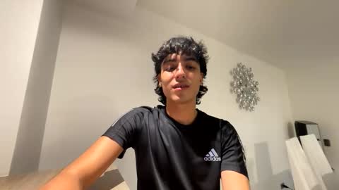 salvatore_montt online show from 01.08.26