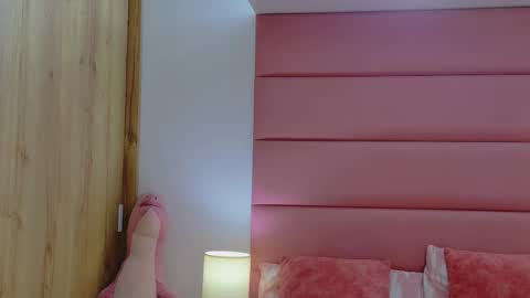 sam_and_lisa_ online show from 11.08.25