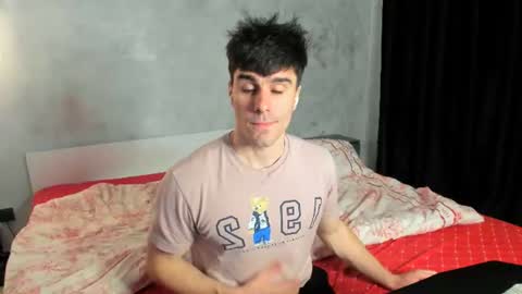 Snapshot of sam_huston18 chatting on 06.14.26 BACK IN 2 WEEKS online show from 06.14.26