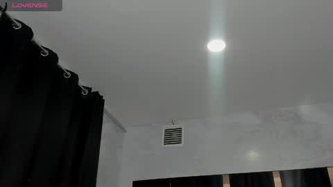 sam_naughty18 online show from 04.09.26