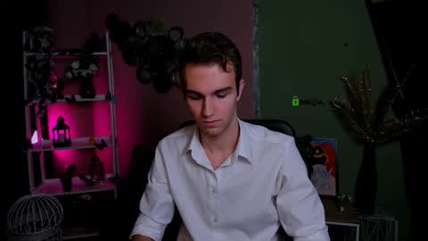 Sam online show from 11.18.25