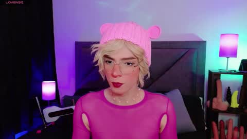 Snapshot of sam_russo chatting on 01.13.26 Sam online show from 01.13.26