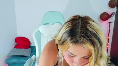 Snapshot of sam_sexual_enjoyment chatting on 06.18.26 sam_sexual_enjoyment online show from 06.18.26