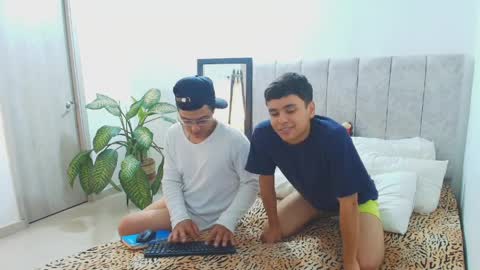 sam_tnt9 online show from 03.30.26