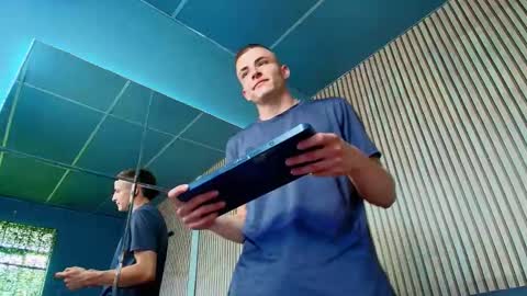 Snapshot of sam_vega_ chatting on 09.10.25 Sam Vega online show from 09.10.25