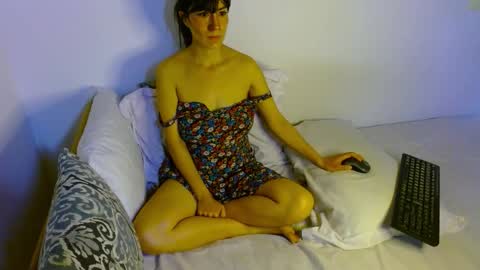 Samanta online show from 11.19.25