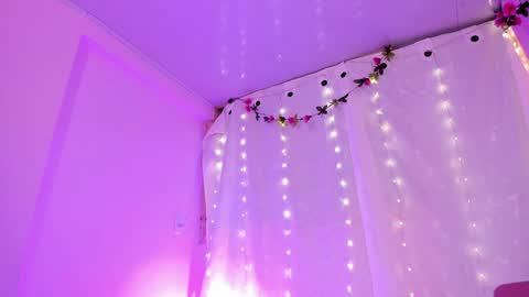 Samanta online show from 01.15.25