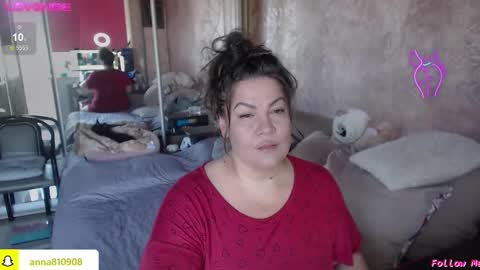 Snapshot of samanta_shy chatting on 09.12.25 Marry online show from 09.12.25