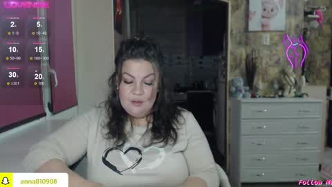 Snapshot of samanta_shy chatting on 12.05.25 Marry online show from 12.05.25