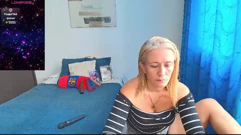 Snapshot of samanta_stone69 chatting on 02.11.25 Samanta Stone online show from 02.11.25