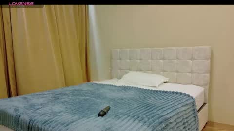 samantamoons1 online show from 04.13.26