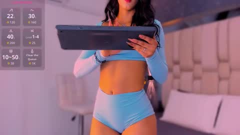 samantavazquez online show from 11.13.25