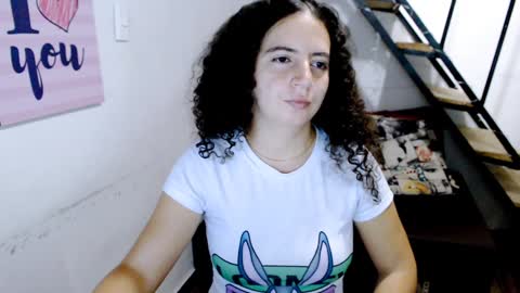 Snapshot of samantha2girl chatting on 12.03.24 samantha online show from 12.03.24