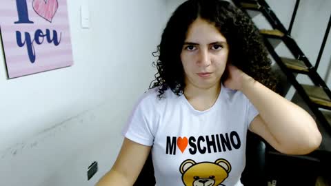 Snapshot of samantha2girl chatting on 12.05.24 samantha online show from 12.05.24