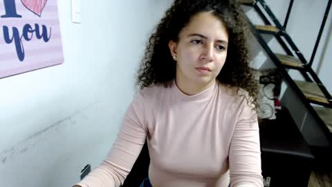 Snapshot of samantha2girl chatting on 12.14.24 samantha online show from 12.14.24