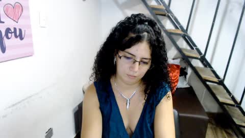 Snapshot of samantha2girl chatting on 01.27.25 samantha online show from 01.27.25