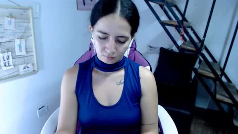 Snapshot of samantha2girl chatting on 09.16.25 samantha online show from 09.16.25