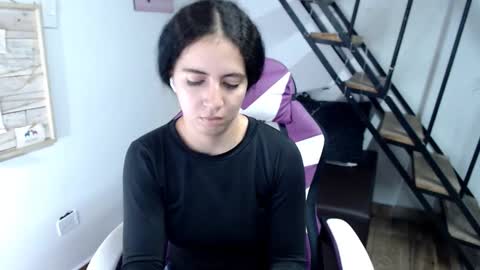 Snapshot of samantha2girl chatting on 11.05.25 samantha online show from 11.05.25