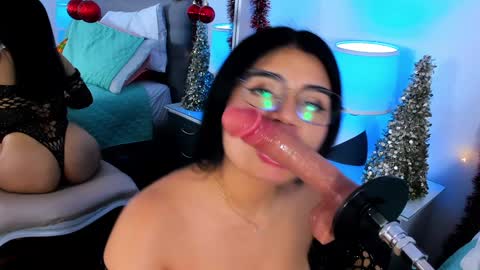 Snapshot of samantha__vega chatting on 12.29.24 Samantha Vega online show from 12.29.24