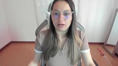 Snapshot of samantha__wilson chatting on 02.20.25 Samantha online show from 02.20.25