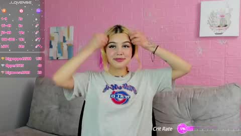 Snapshot of samantha_browwnn chatting on 12.24.24 samantha_browwnn online show from 12.24.24