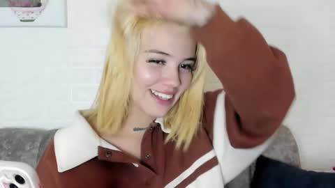 Snapshot of samantha_browwnn chatting on 01.25.25 samantha_browwnn online show from 01.25.25