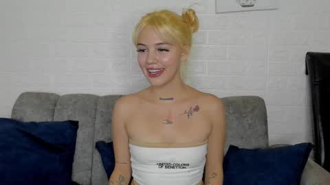 Snapshot of samantha_browwnn chatting on 01.27.25 samantha_browwnn online show from 01.27.25