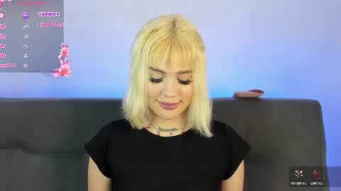 Snapshot of samantha_browwnn chatting on 10.15.25 samantha_browwnn online show from 10.15.25