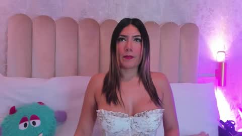 Snapshot of samantha_duque11 chatting on 02.16.25 Samantha online show from 02.16.25