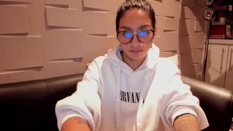 Samantha online show from 01.03.25