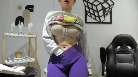 Snapshot of samantha_larusso_ chatting on 07.01.26 Andy online show from 07.01.26
