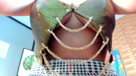 samantha_milfs online show from 01.29.25