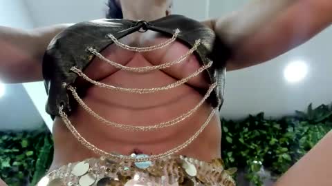 samantha_milfs online show from 12.20.25