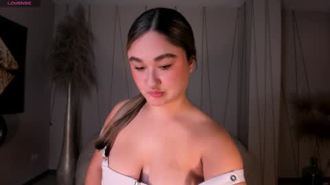Snapshot of samanthaconnorx chatting on 09.14.25 samanthaconnorx online show from 09.14.25