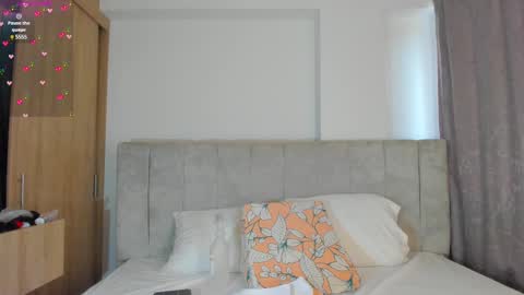 V A  N E S S A  online show from 02.11.25