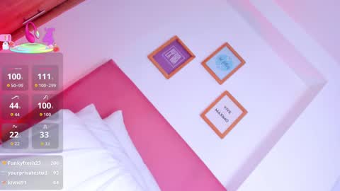 V A  N E S S A  online show from 10.04.25