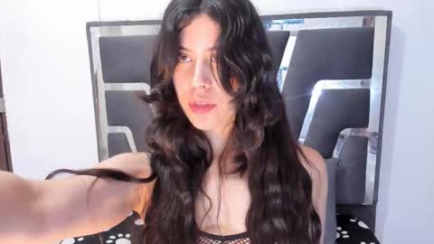 samanthahill_ online show from 02.06.26
