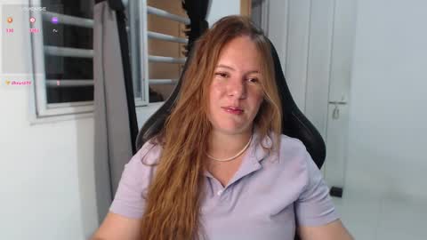 Snapshot of samanthaleon chatting on 12.19.25 Samantha samy online show from 12.19.25