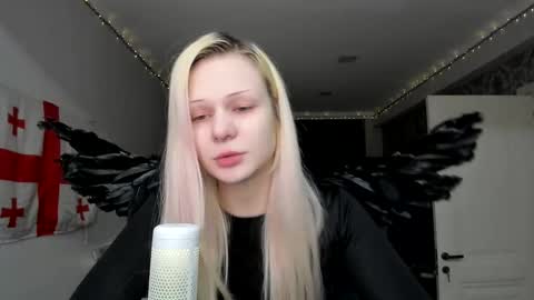 Snapshot of samanthamiasnik1 chatting on 01.13.25 Samantha online show from 01.13.25