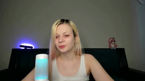 Snapshot of samanthamiasnik1 chatting on 01.25.25 Samantha online show from 01.25.25