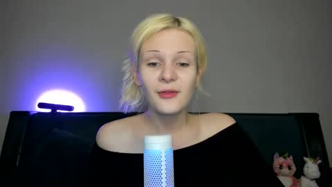 Snapshot of samanthamiasnik1 chatting on 03.05.25 Samantha online show from 03.05.25