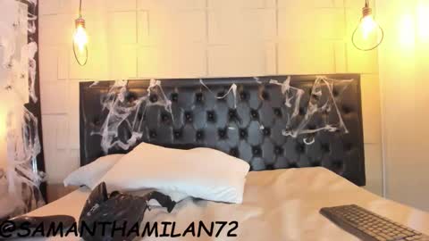 Alejandra  online show from 10.15.25