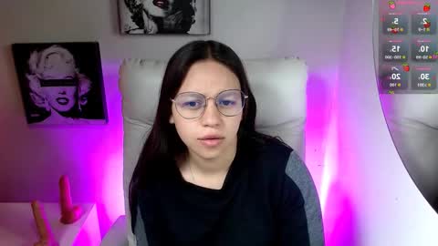 Snapshot of samantharoldan chatting on 01.12.26 Samantha online show from 01.12.26