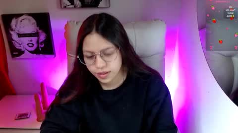 Snapshot of samantharoldan chatting on 02.06.26 Samantha online show from 02.06.26